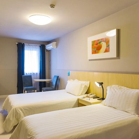 Jinjiang Inn Guangzhou Sanyuanli Avenue Heyi Street Dış mekan fotoğraf